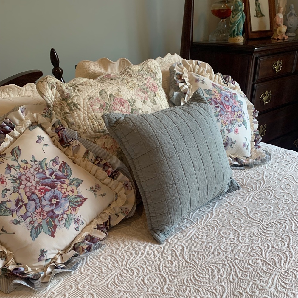 Quilted lovely gray decorative pillow